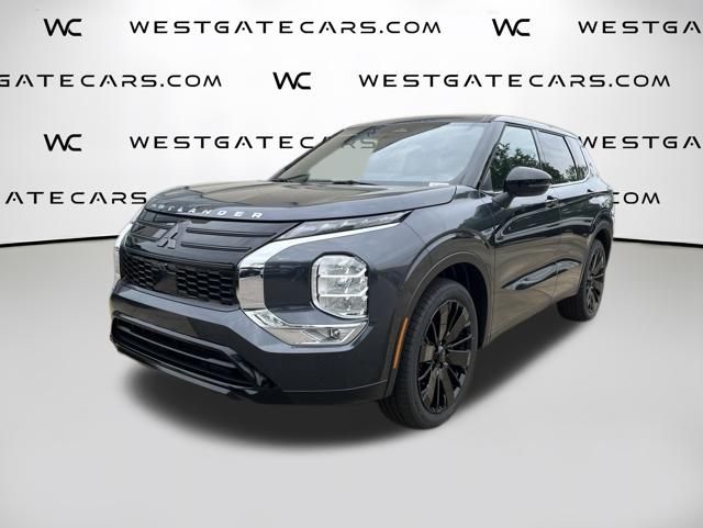 2026 Mitsubishi Outlander LE FWD's photo