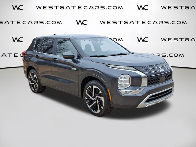 2025 Mitsubishi Outlander Plug-in Hybrid SE's photo