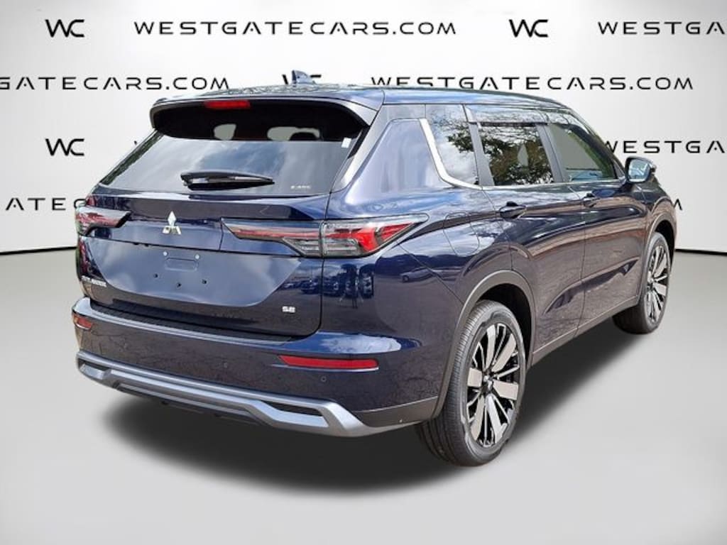 New 2025 Mitsubishi Outlander SE SUV