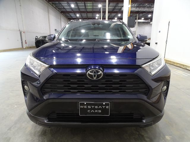 2019 Toyota RAV4 XLE photo 2