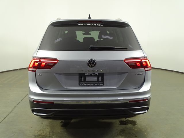 2024 Volkswagen Tiguan SE Wolfsburg Edition photo 4