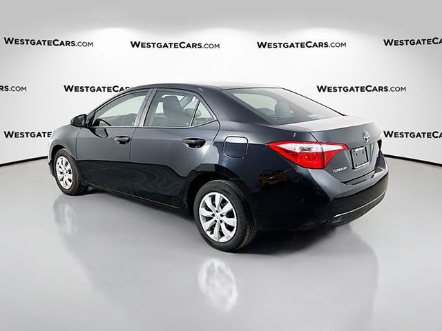 2016 Toyota Corolla LE photo 4