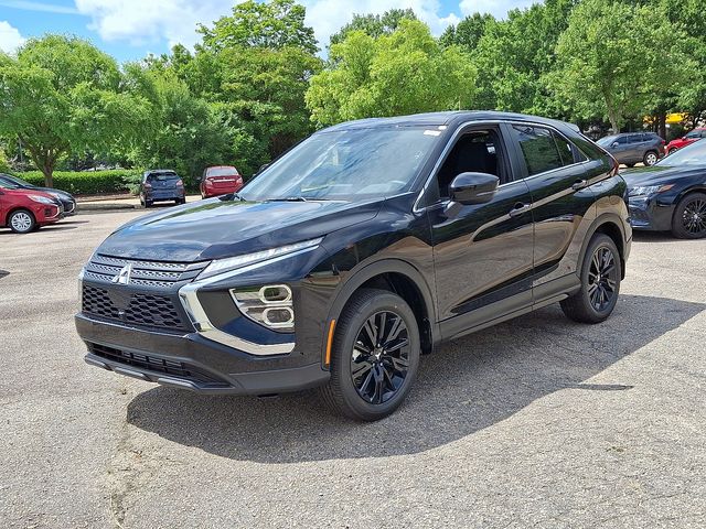 2025 Mitsubishi Eclipse Cross LE photo 2