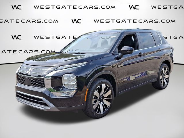 2025 Mitsubishi Outlander SE's photo