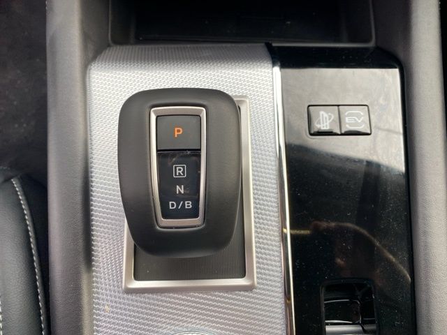 2025 Mitsubishi Outlander Plug-in Hybrid SEL - Photo 28