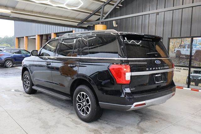2024 Ford Expedition XLT photo 3