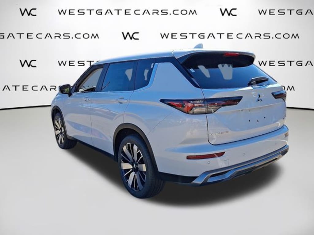 New 2025 Mitsubishi Outlander SE SUV
