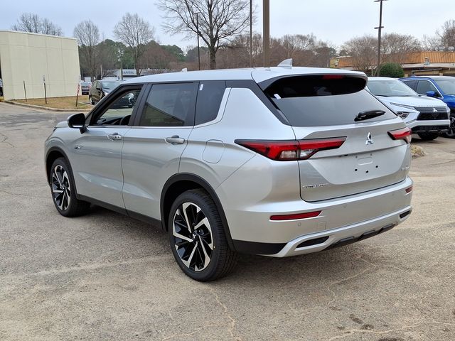2025 Mitsubishi Outlander PHEV SE photo 3