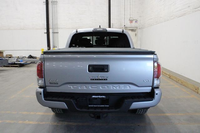 2018 Toyota Tacoma Limited V6 photo 4