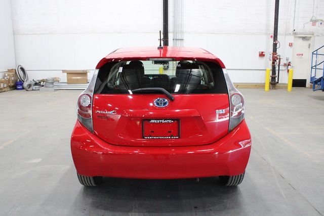 2012 Toyota Prius C Three photo 4