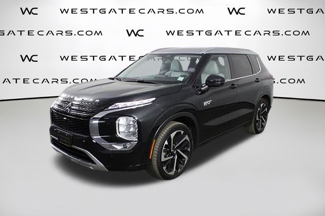 2024 Mitsubishi Outlander Plug-in Hybrid Platinum Edition's photo