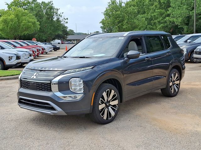 2025 Mitsubishi Outlander SEL photo 2