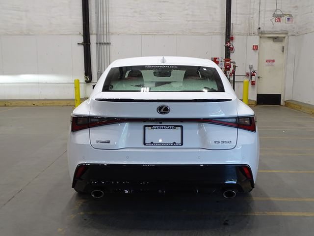 2021 Lexus IS 350 F SPORT photo 4