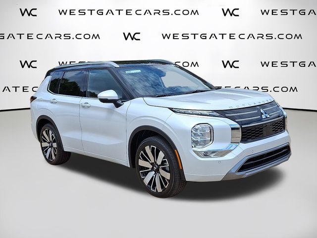 2025 Mitsubishi Outlander SEL's photo