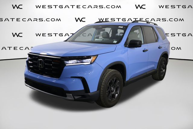 2025 Honda Pilot TrailSport AWD's photo