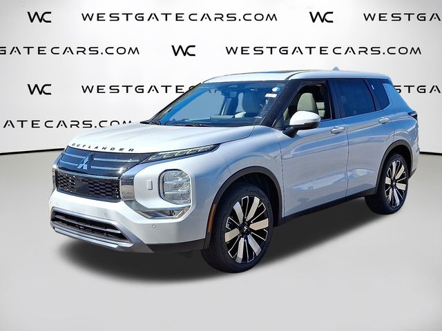 2025 Mitsubishi Outlander SE's photo