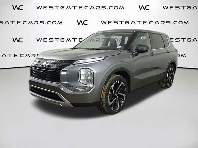 2022 Mitsubishi Outlander SE's photo