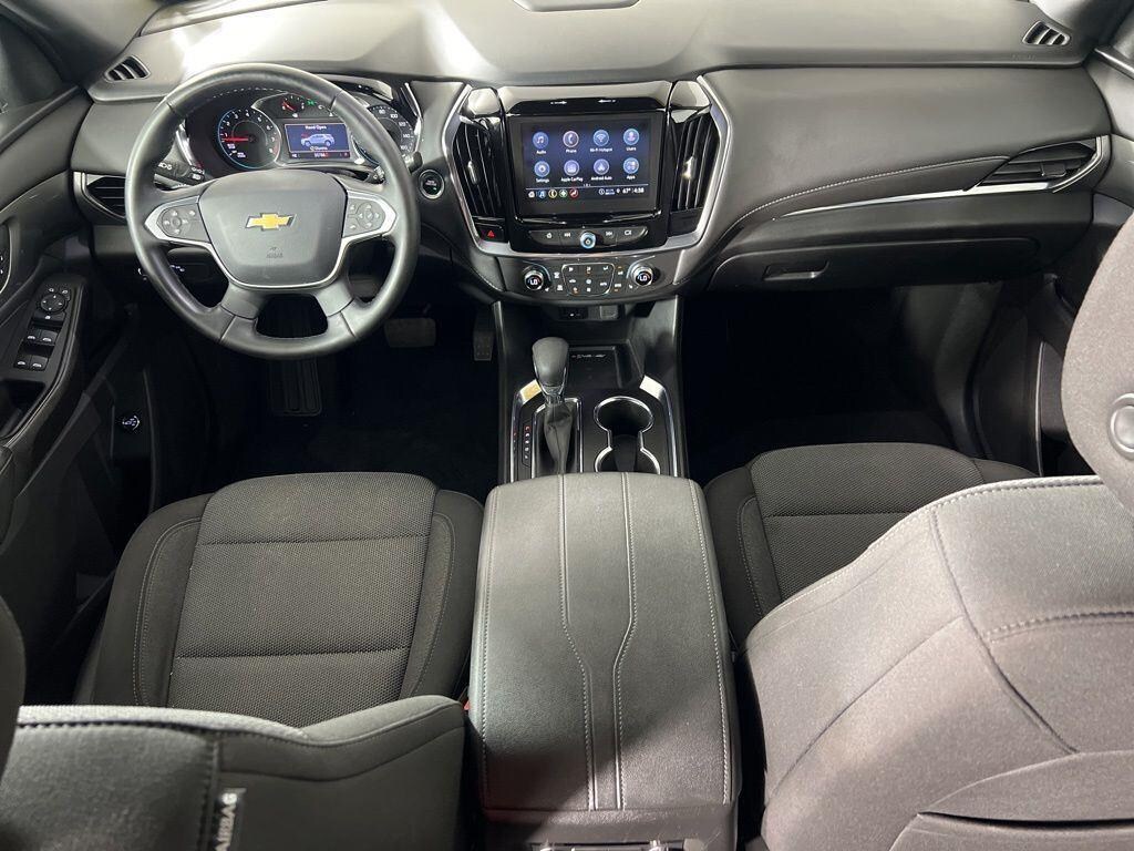 Used 2023 Chevrolet Traverse LT SUV
