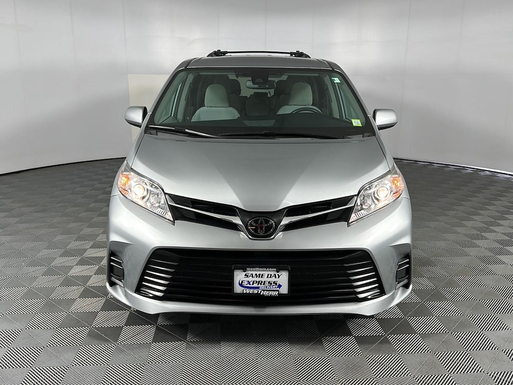 Certified 2020 Toyota Sienna LE 8-Passenger Van