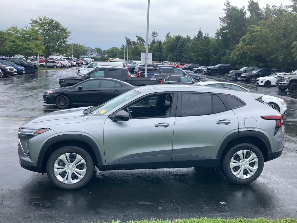 Used 2024 Chevrolet Trax LS SUV