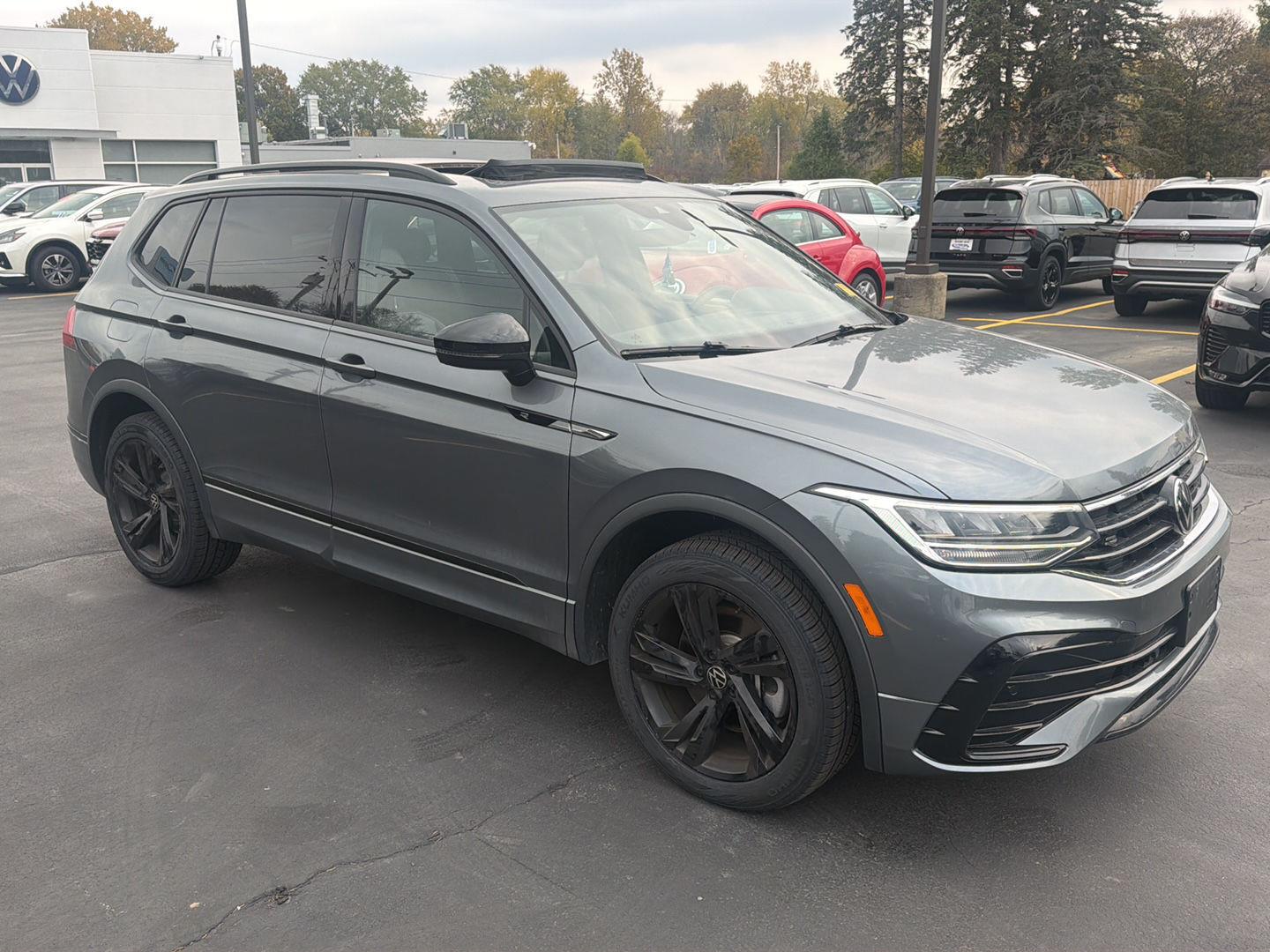 Certified 2024 Volkswagen Tiguan SE R-Line Black SUV