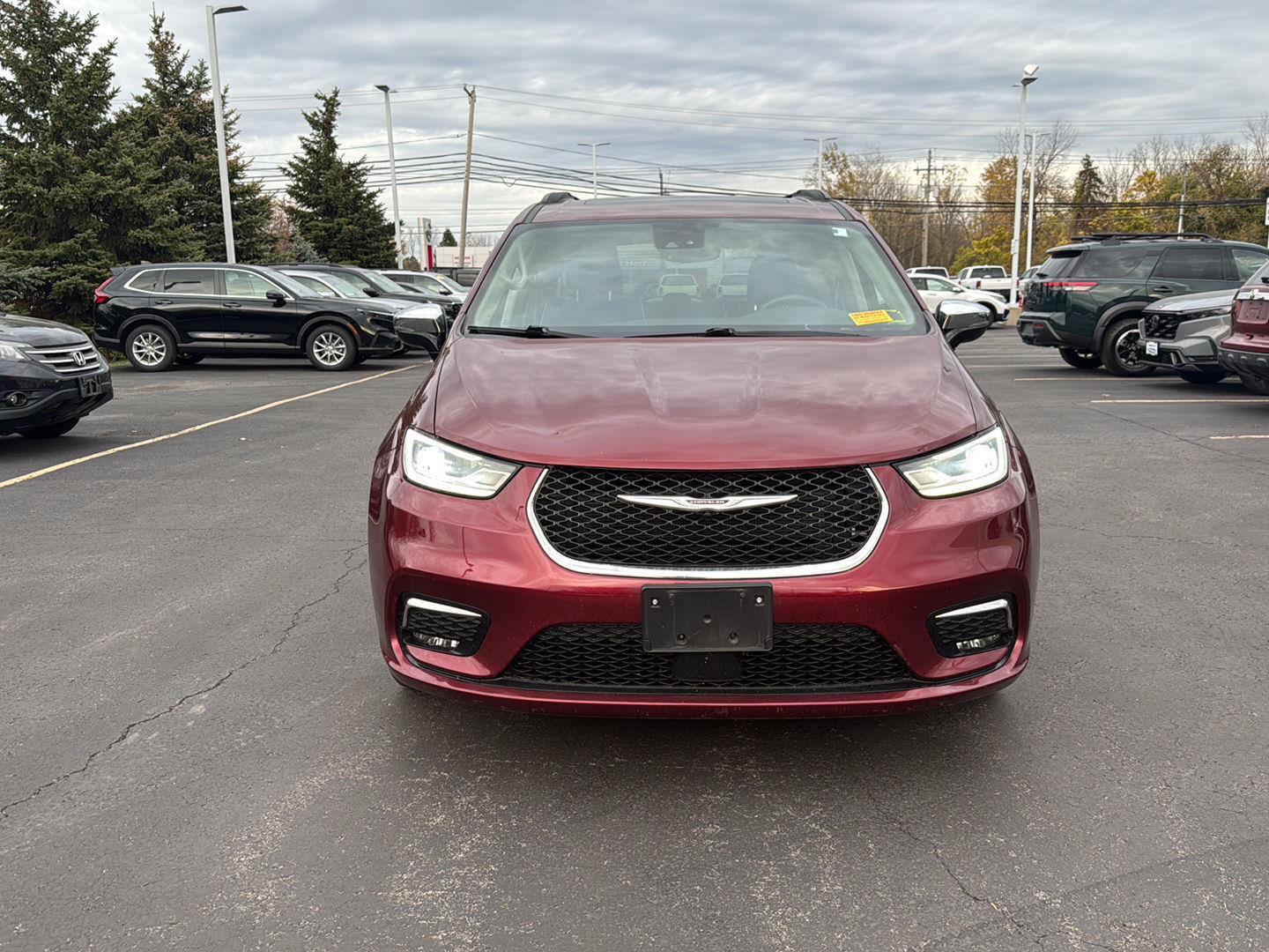 Used 2023 Chrysler Pacifica Limited Van