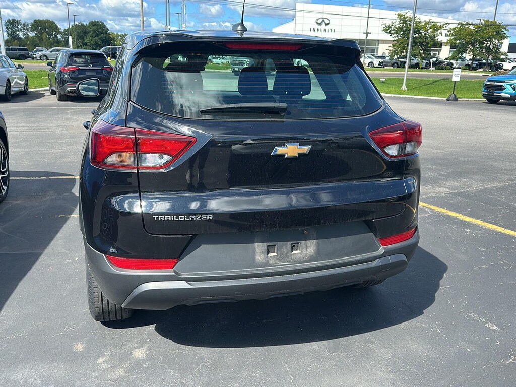Used 2023 Chevrolet Trailblazer LS SUV