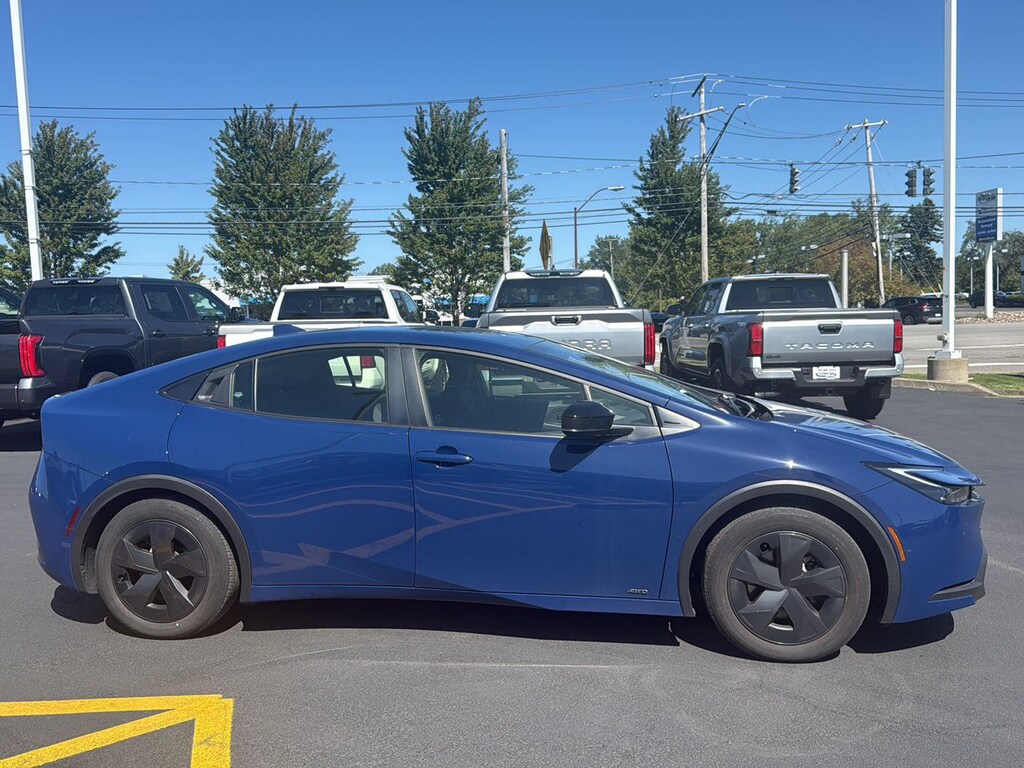 Certified 2024 Toyota Prius LE Hatchback