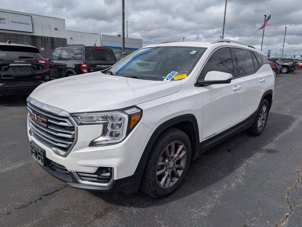 Used 2023 GMC Terrain SLT SUV