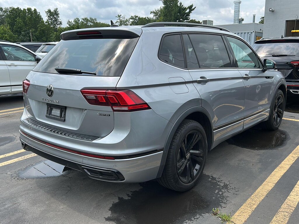 Used 2023 Volkswagen Tiguan SE R-Line Black SUV