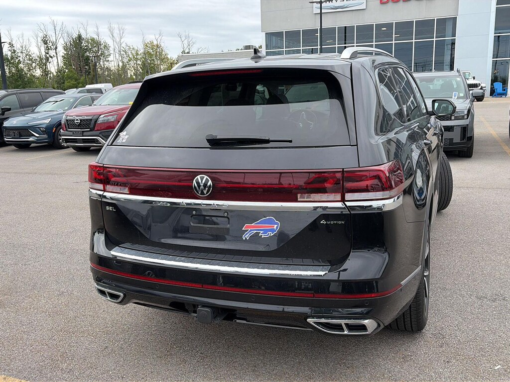 Used 2024 Volkswagen Atlas 2.0T SEL Premium R-Line SUV