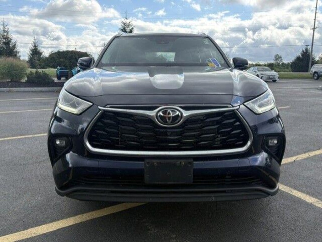 Certified 2022 Toyota Highlander Limited SUV