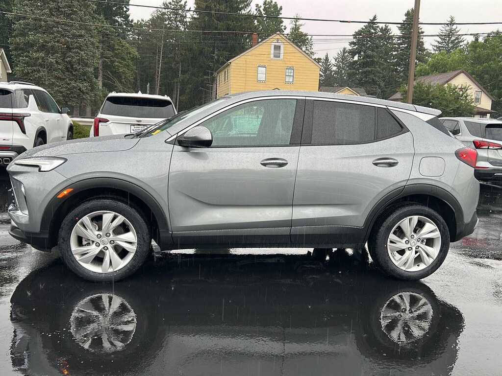 Used 2024 Buick Encore GX Preferred SUV