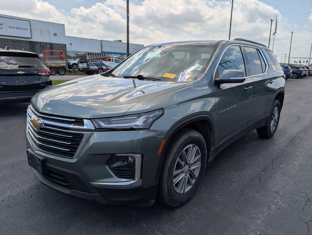 Used 2023 Chevrolet Traverse LT Cloth SUV