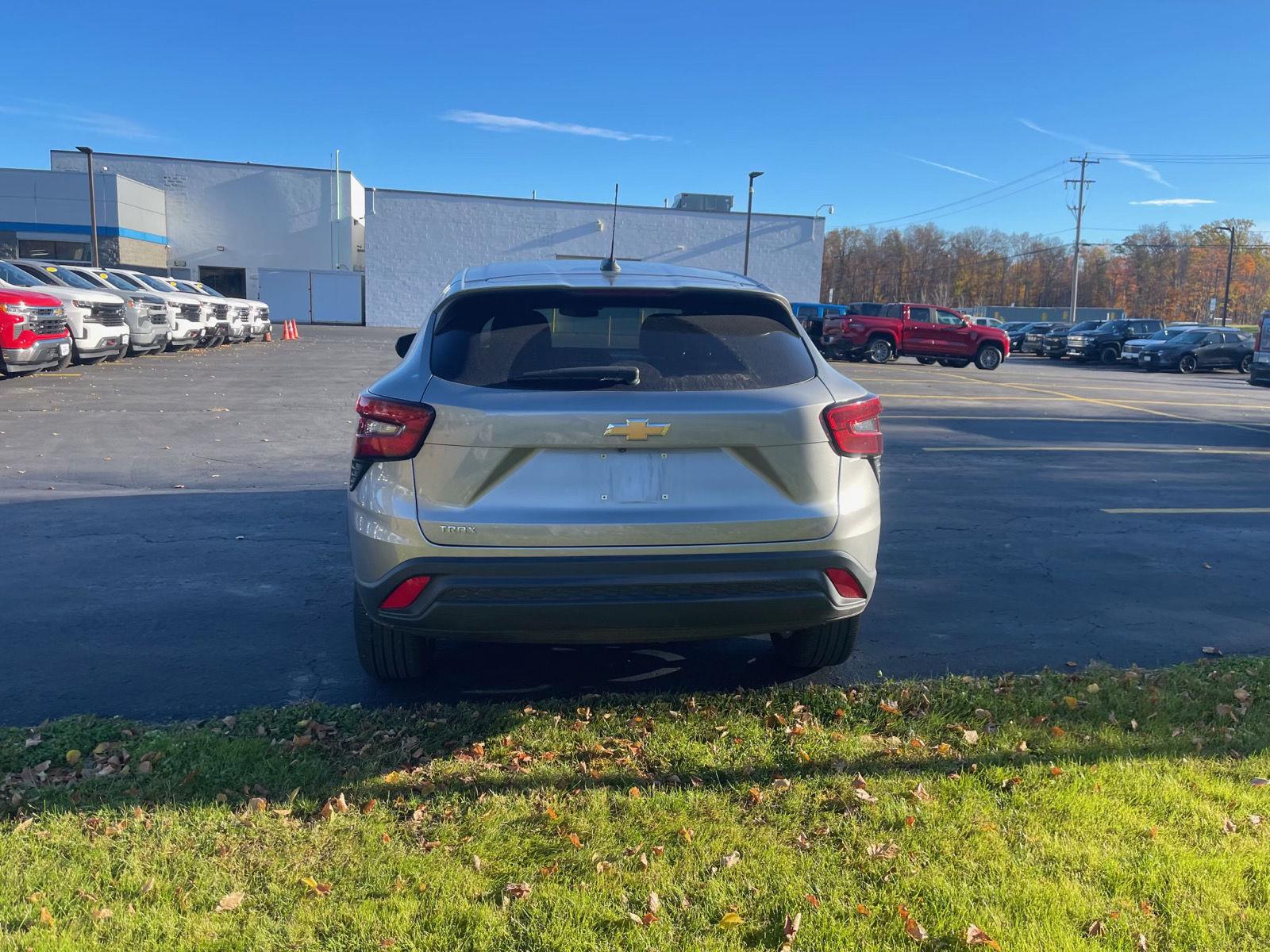 Used 2024 Chevrolet Trax UV