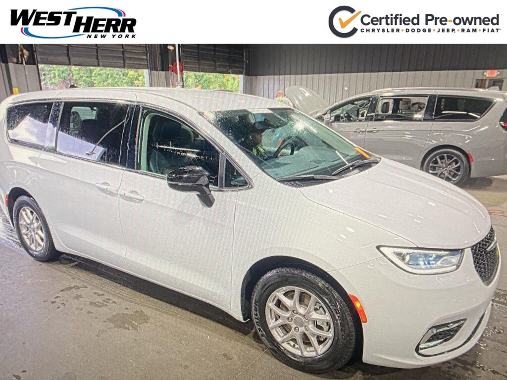 Used 2024 Chrysler Pacifica Touring L Van