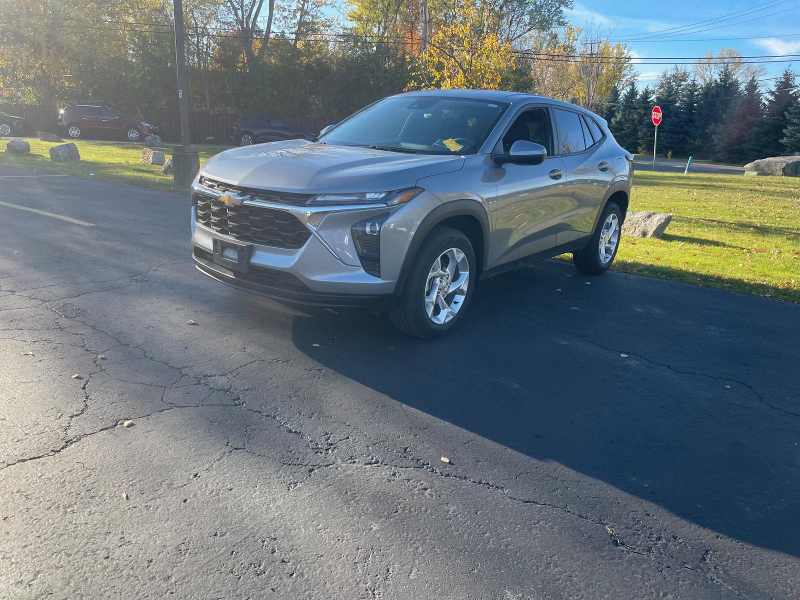 Used 2024 Chevrolet Trax UV