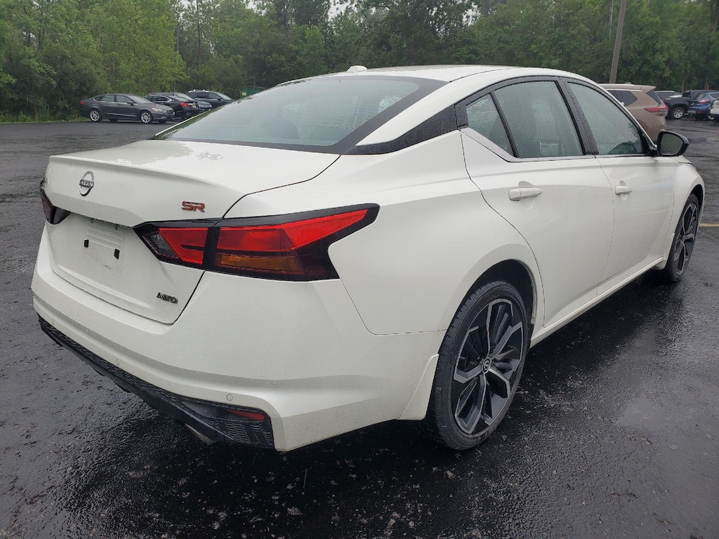 Used 2024 Nissan Altima 2.5 SR Sedan