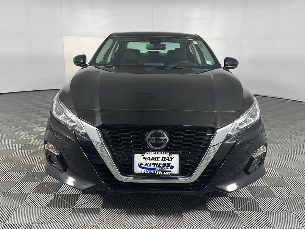 Used 2020 Nissan Altima 2.5 SV Sedan
