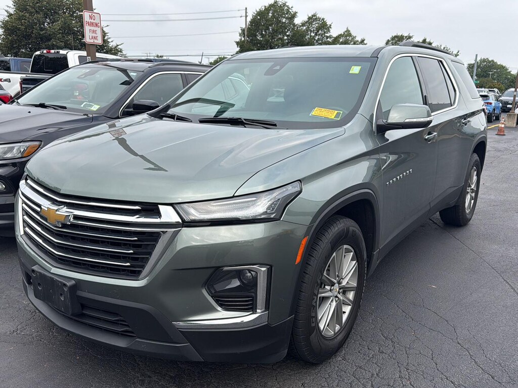 Used 2023 Chevrolet Traverse LT Cloth SUV