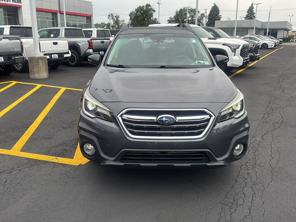 Used 2018 Subaru Outback Limited SUV