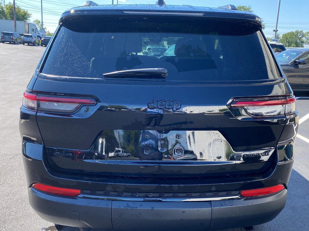 Used 2025 Jeep Grand Cherokee L Limited SUV