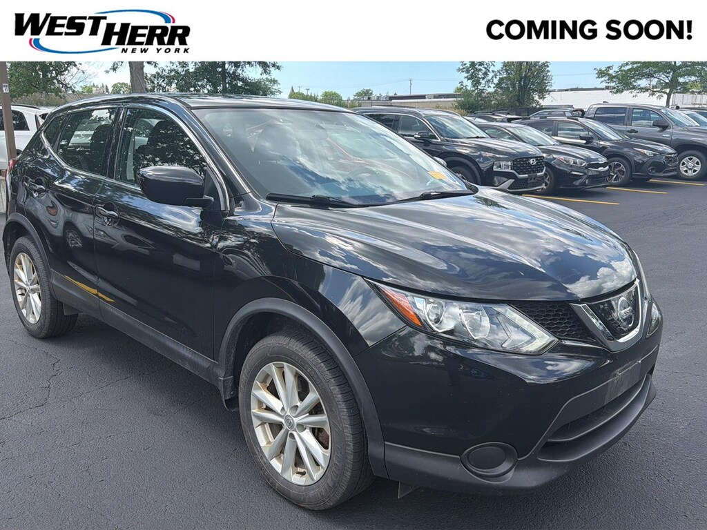 Used 2018 Nissan Rogue Sport S 2018.5