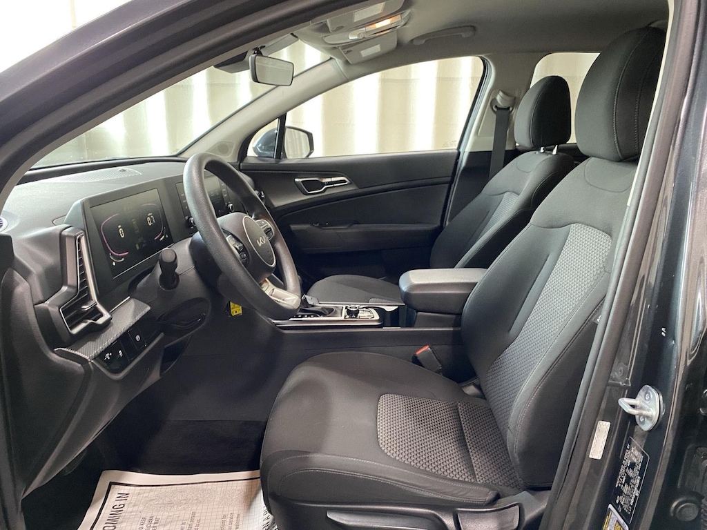 Used 2024 Kia Sportage LX SUV