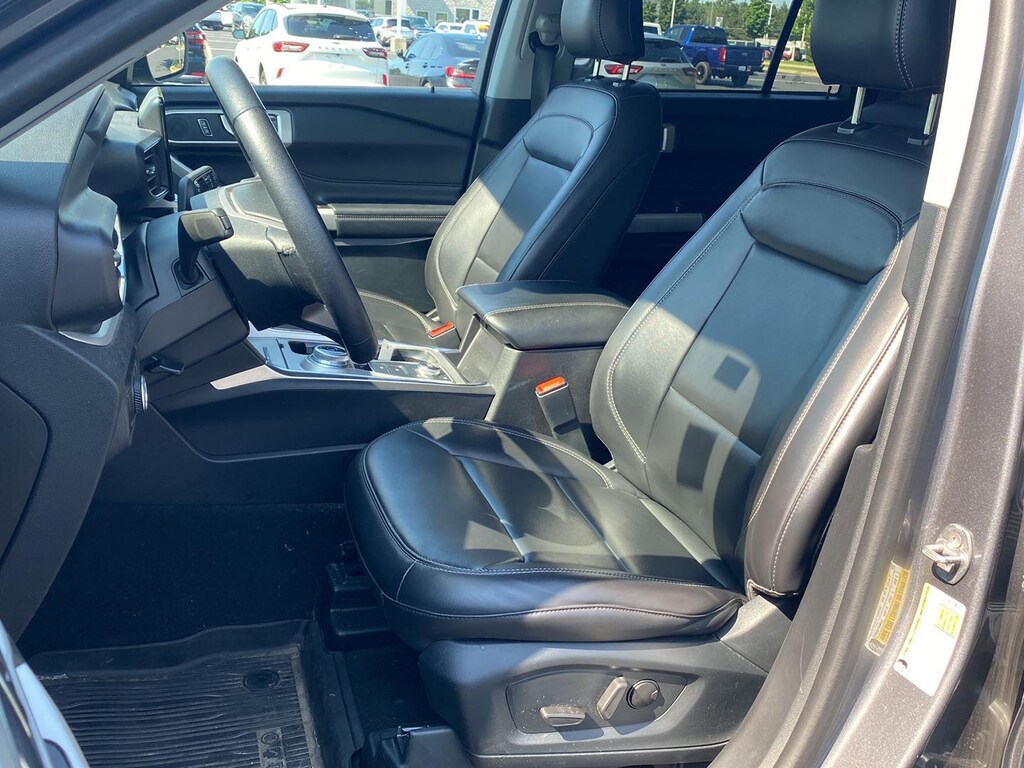 Used 2023 Ford Explorer XLT SUV