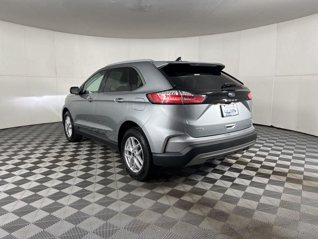 Used 2024 Ford Edge SEL SUV