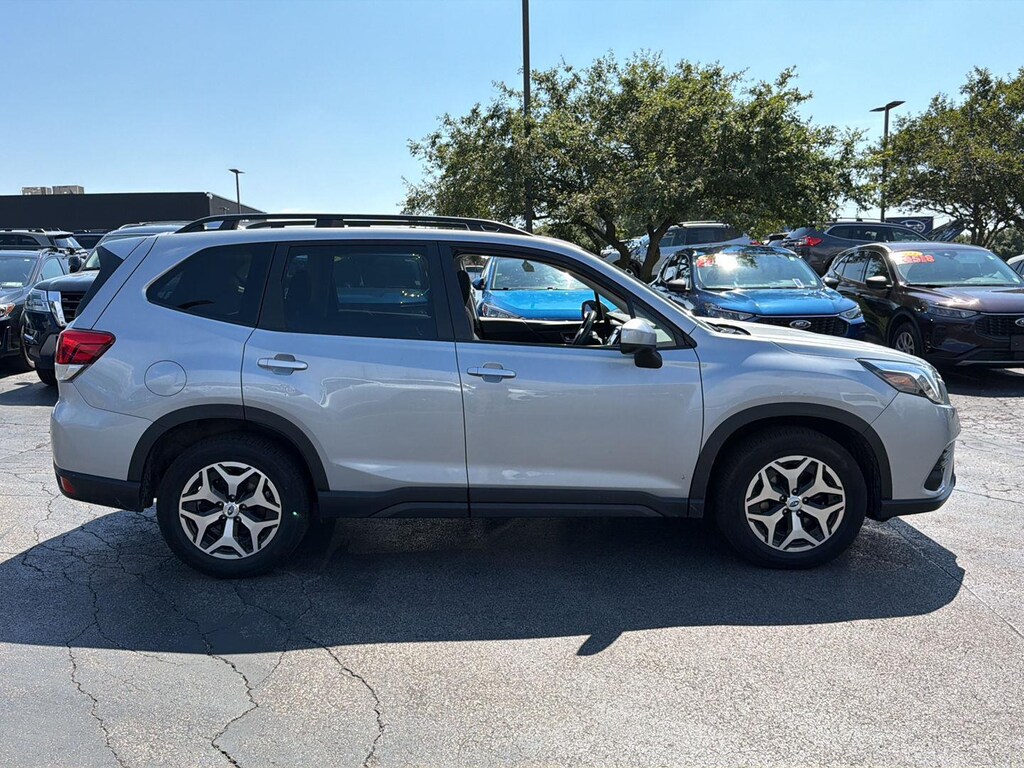 Used 2023 Subaru Forester Premium SUV