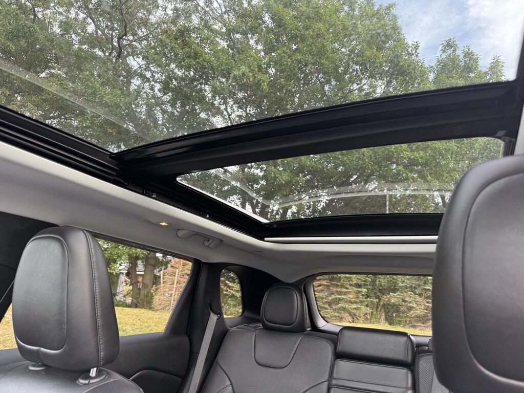 Used 2019 Jeep Cherokee Limited SUV