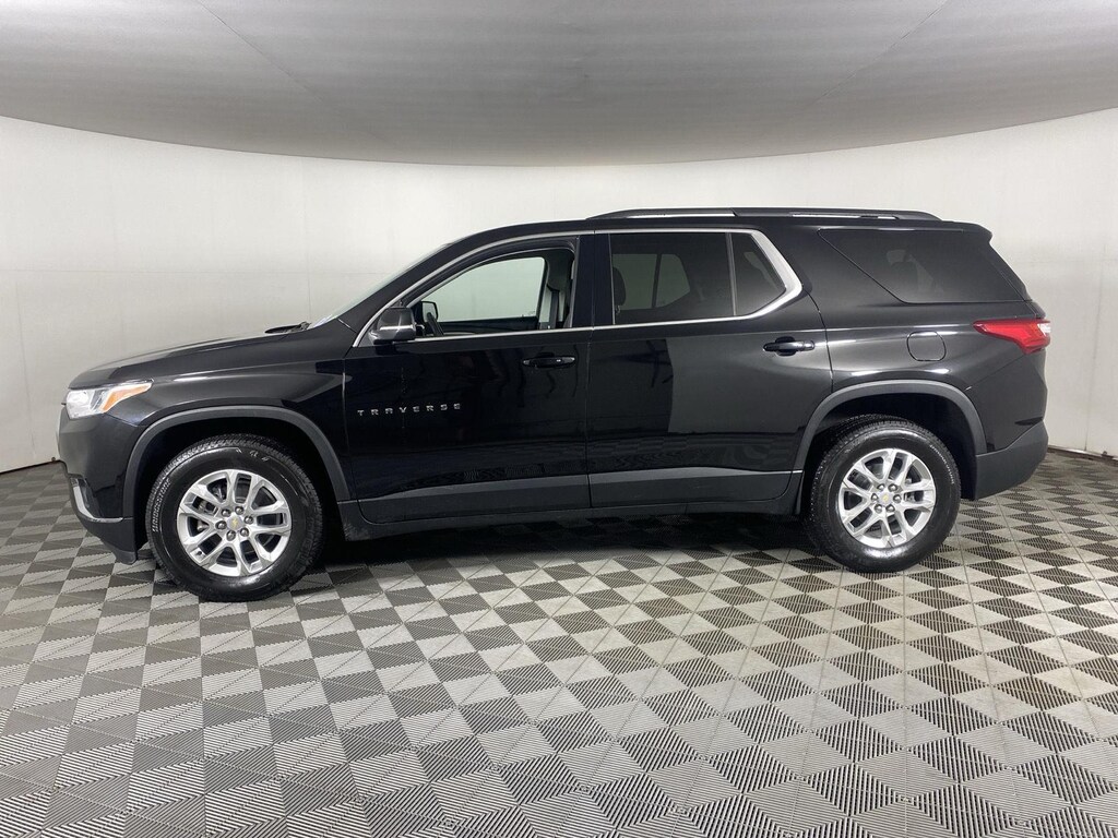 Used 2021 Chevrolet Traverse LT SUV