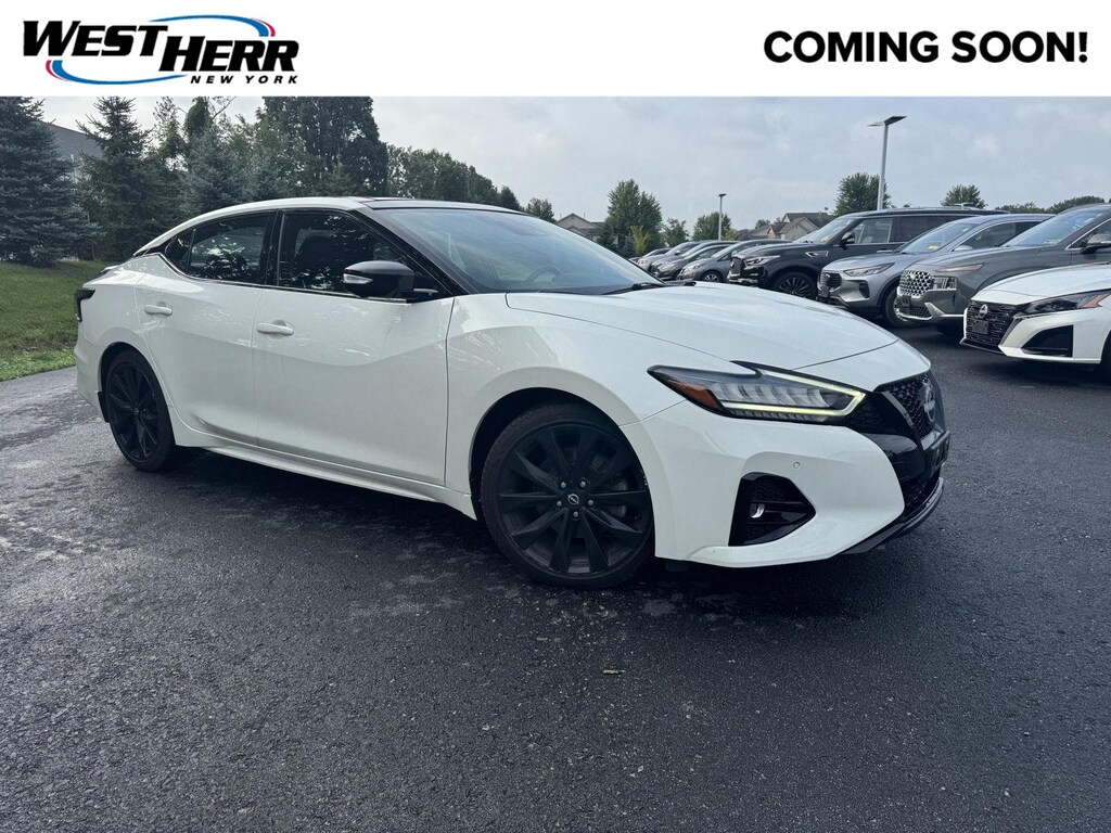 Used 2023 Nissan Maxima SR Sedan
